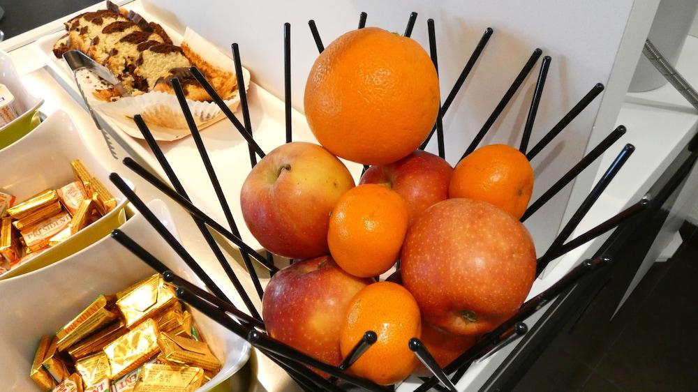 Ibis Budget Marseille Valentine Eksteriør bilde